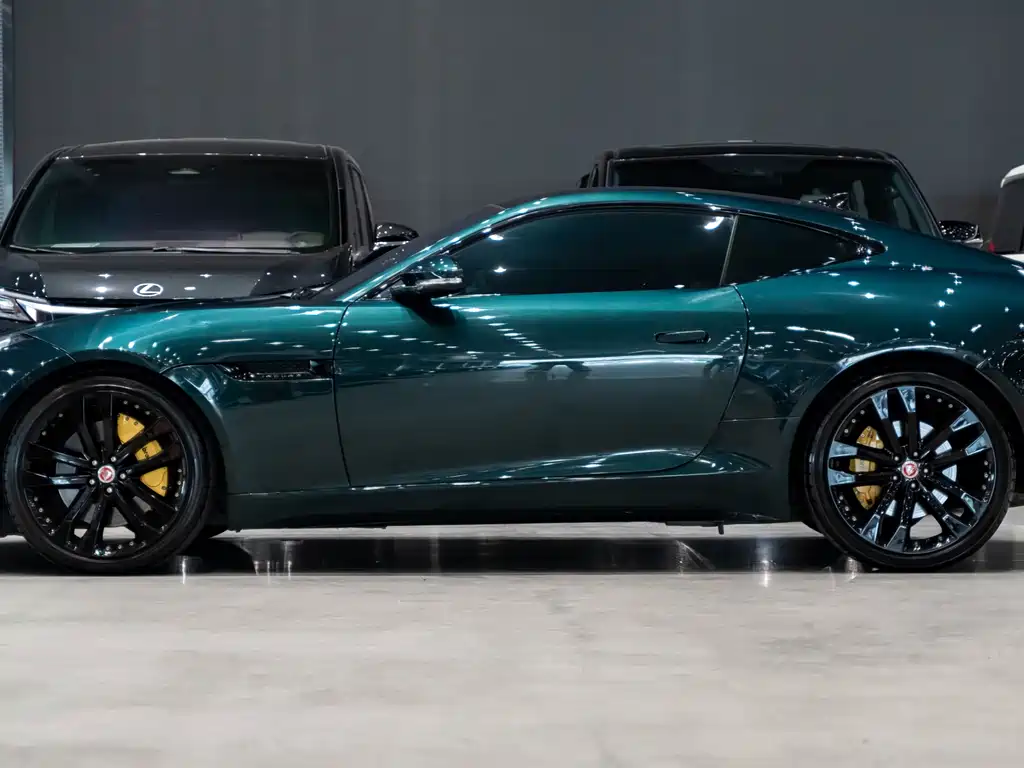 Jaguar F-TYPE 2.0 T Hardtop