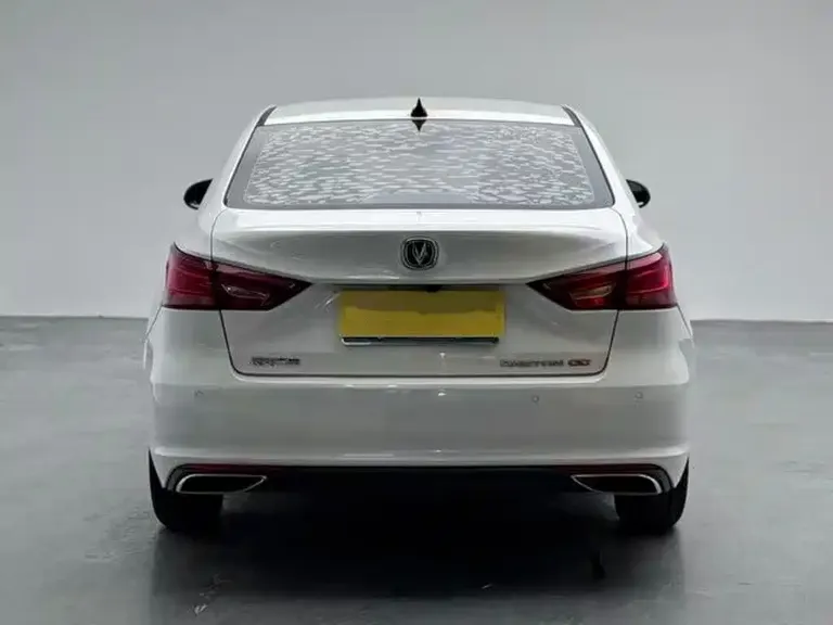 Changan Ruicheng CC 1.5 T Auto Dazzle Sharp