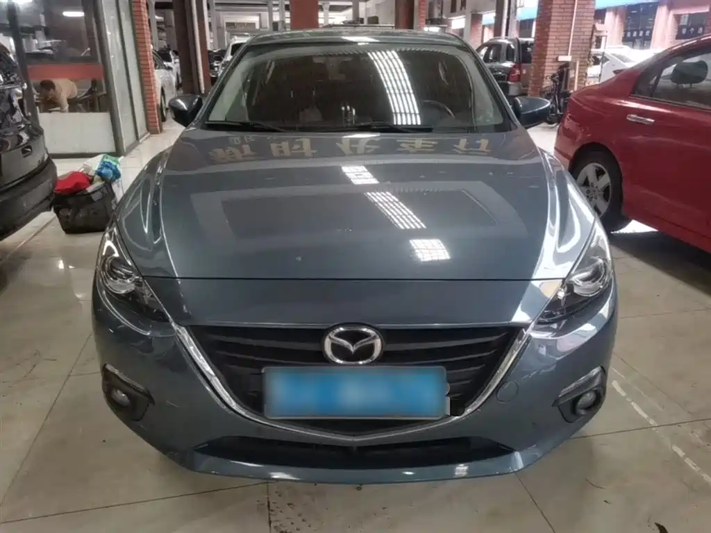 Mazda 3 Axela Hatchback 1.5 L Auto Comfort