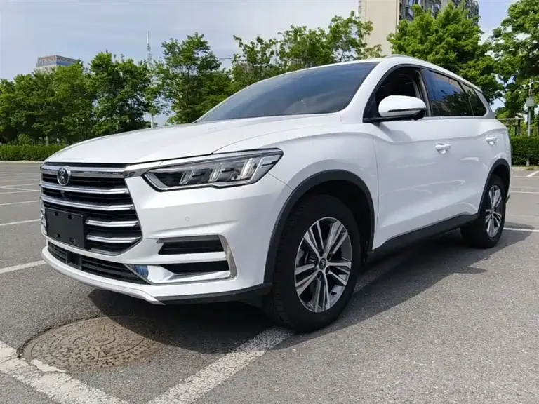BYD Song Pro 1.5 T Auto Distinguished