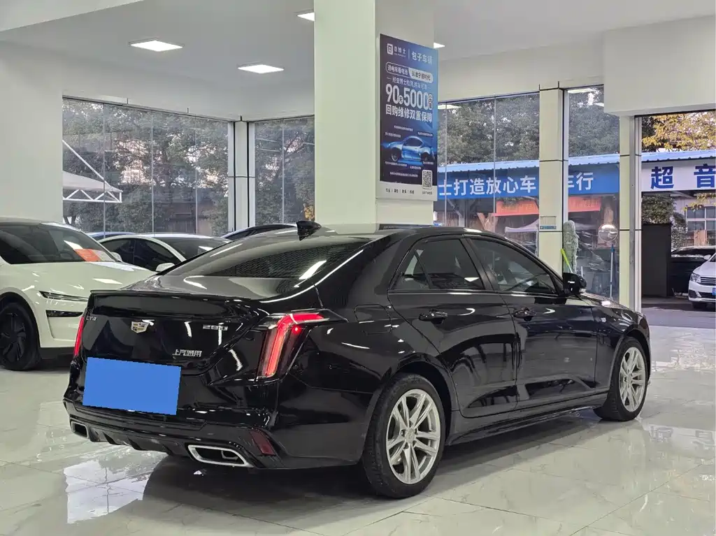 Cadillac CT4 28 T Style