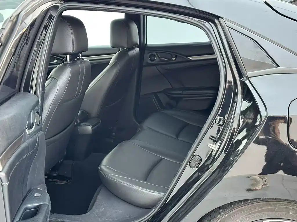 Civic HATCHBACK 220 TURBO CVT Trend Cool Control