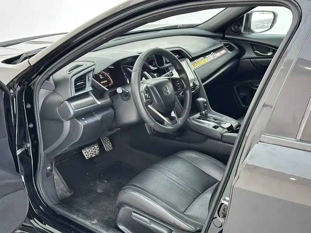 Civic HATCHBACK 220 TURBO CVT Trend Cool Control