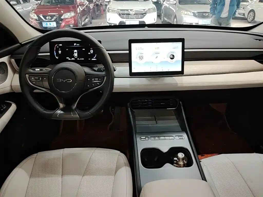 Seal 05 DM-i 海豹05 DM-i 2026款 DM-i 128 KM豪华型