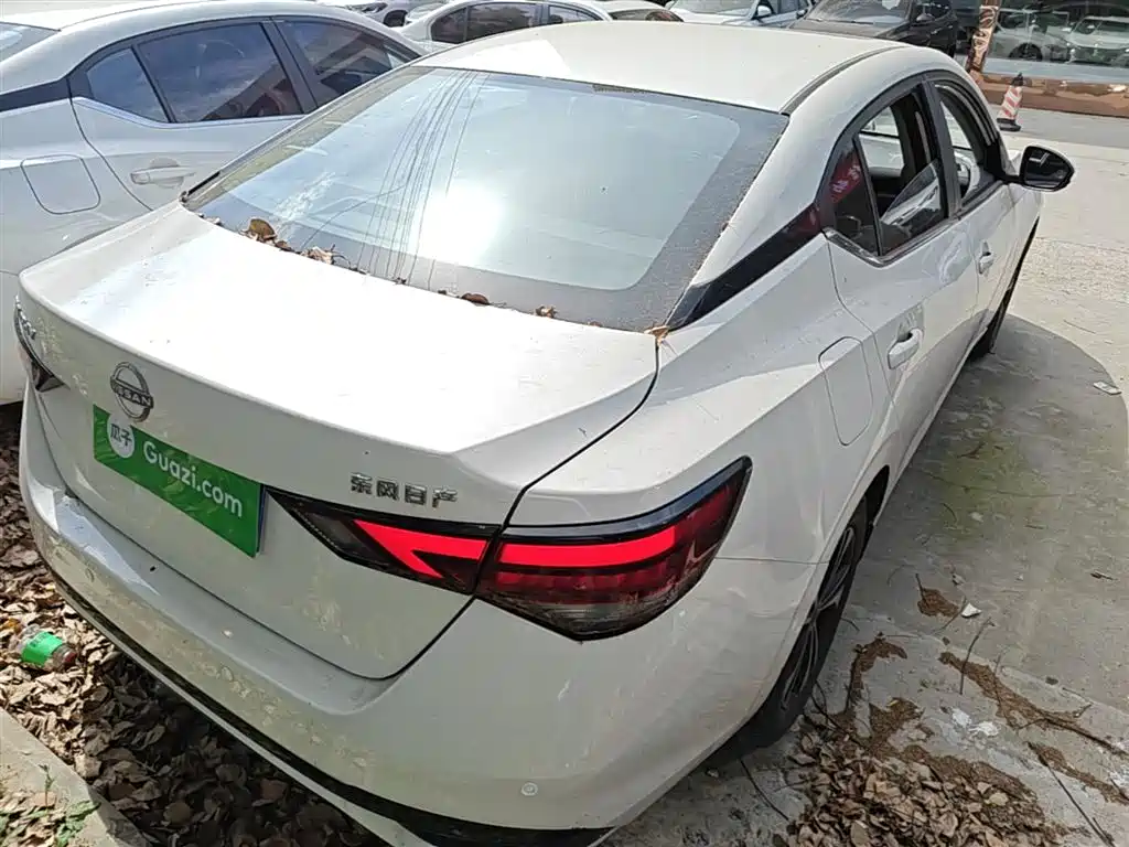Sylphy 1.6 L CVT Joy