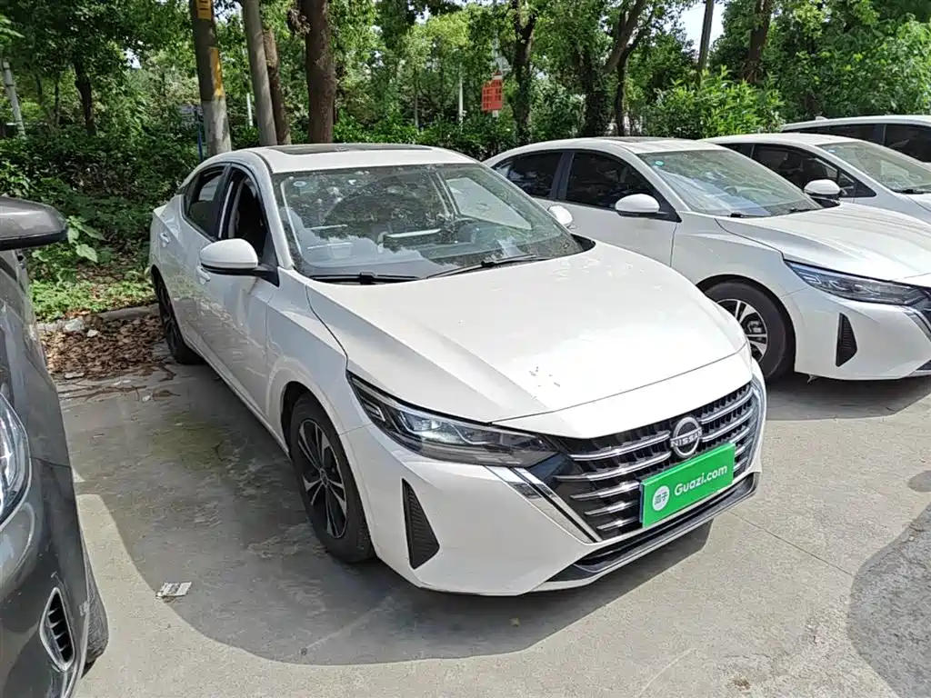 Sylphy 1.6 L CVT Joy