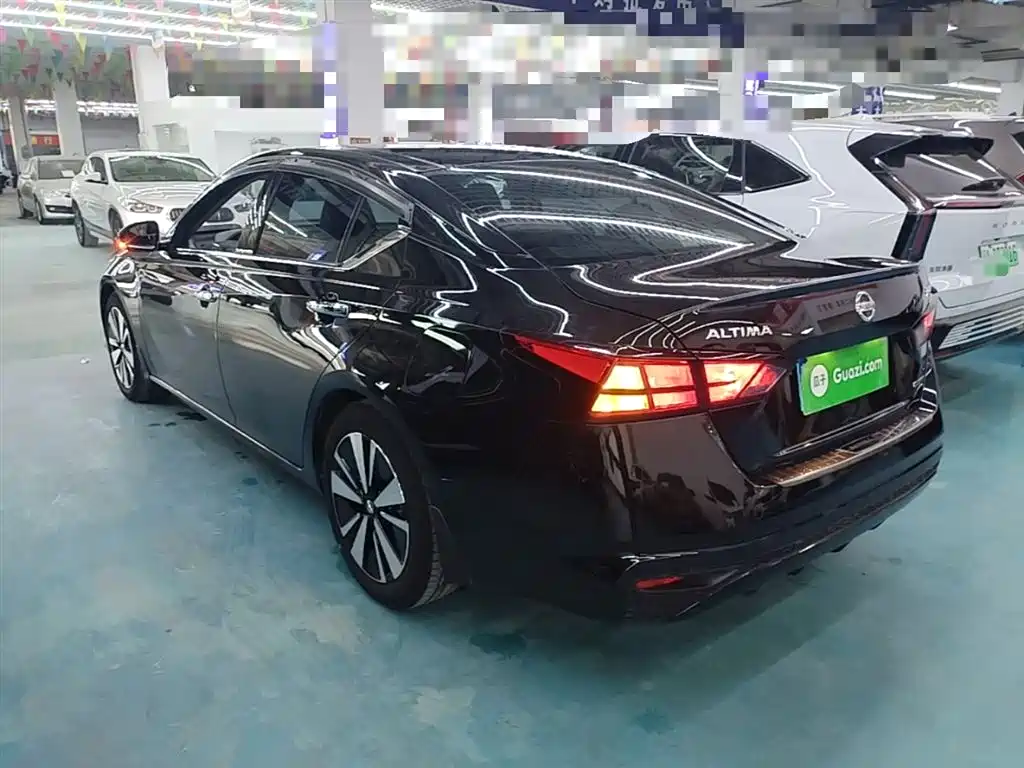 Teana 2.0 L XL Comfort