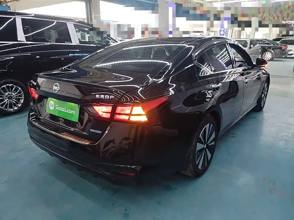 Teana 2.0 L XL Comfort