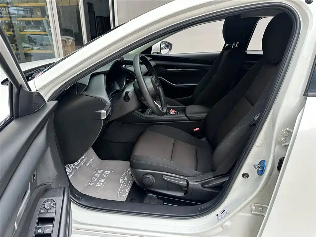Mazda 3 Axela 1.5 L Auto Quality Beauty