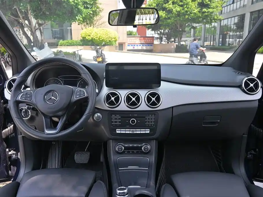 Mercedes-Benz B-Class B 200 Fashion