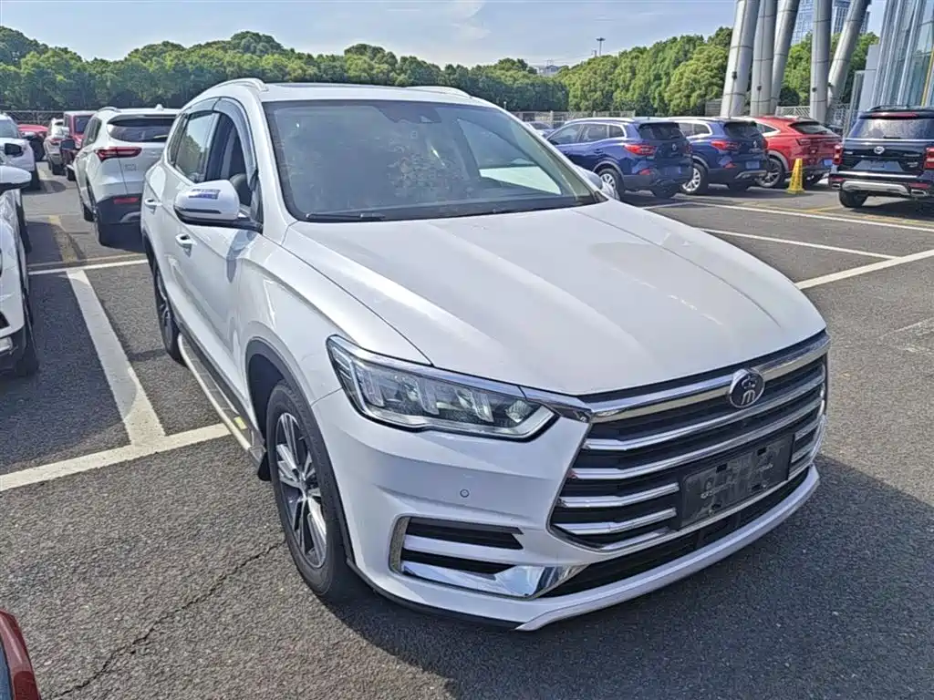 Song Pro 1.5 T Auto Luxury