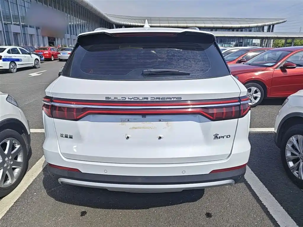 Song Pro 1.5 T Auto Luxury