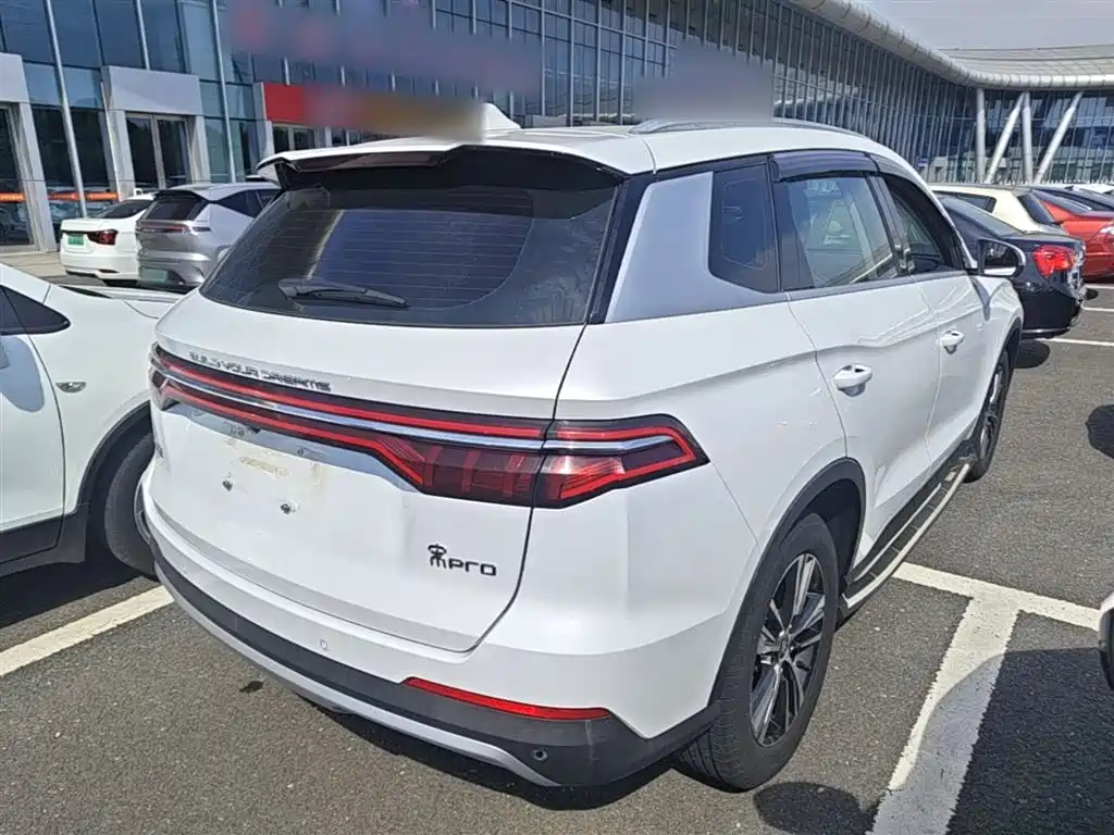 Song Pro 1.5 T Auto Luxury