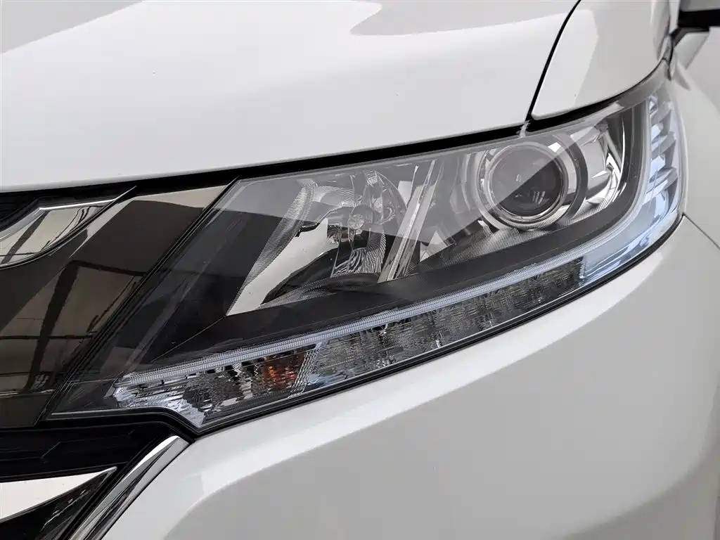 Odyssey 2.0 L Sharp· Smooth Enjoyment