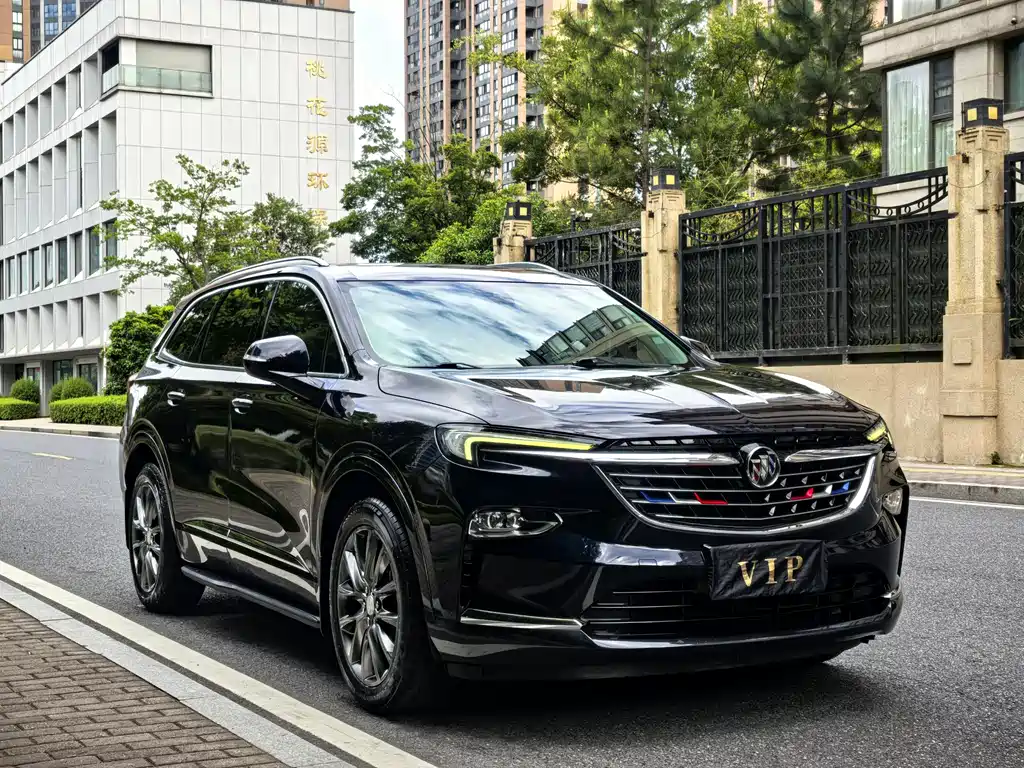 Enclave 28 T 4 WD Distinguished