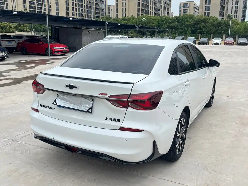 Monza Mild Hybrid RS 330 T Auto Smooth