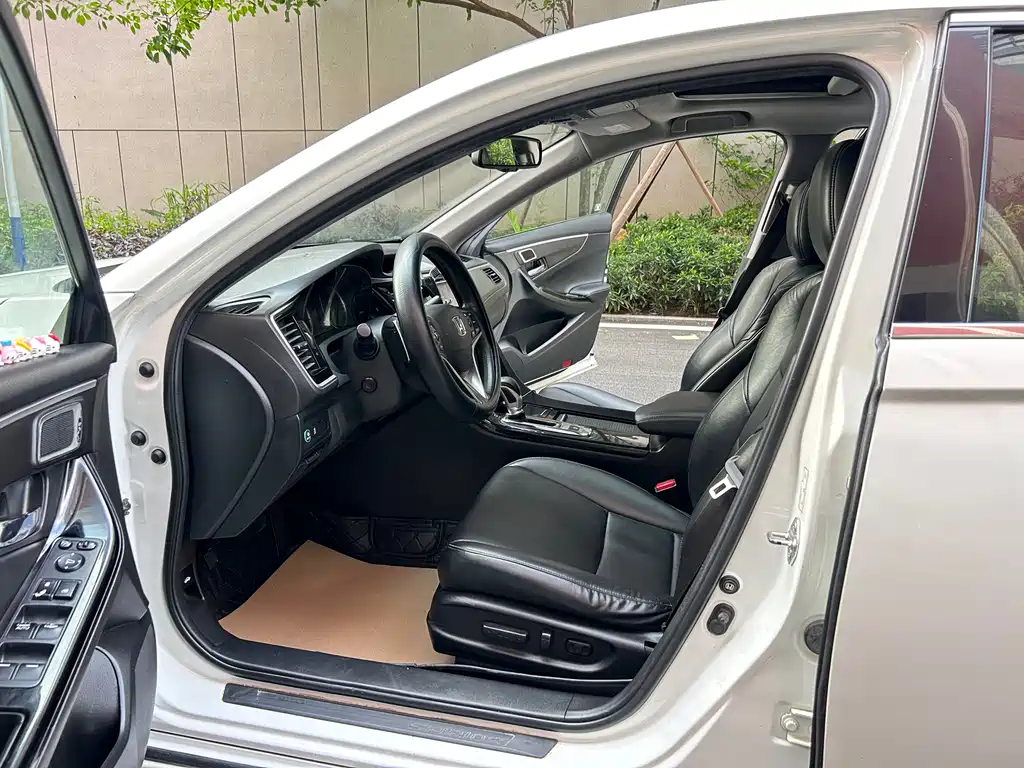 Spirior 2.0 L Distinguished