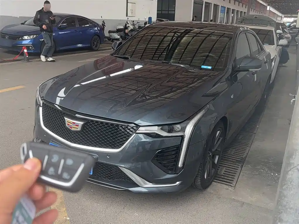 Cadillac CT4 28 T Elite