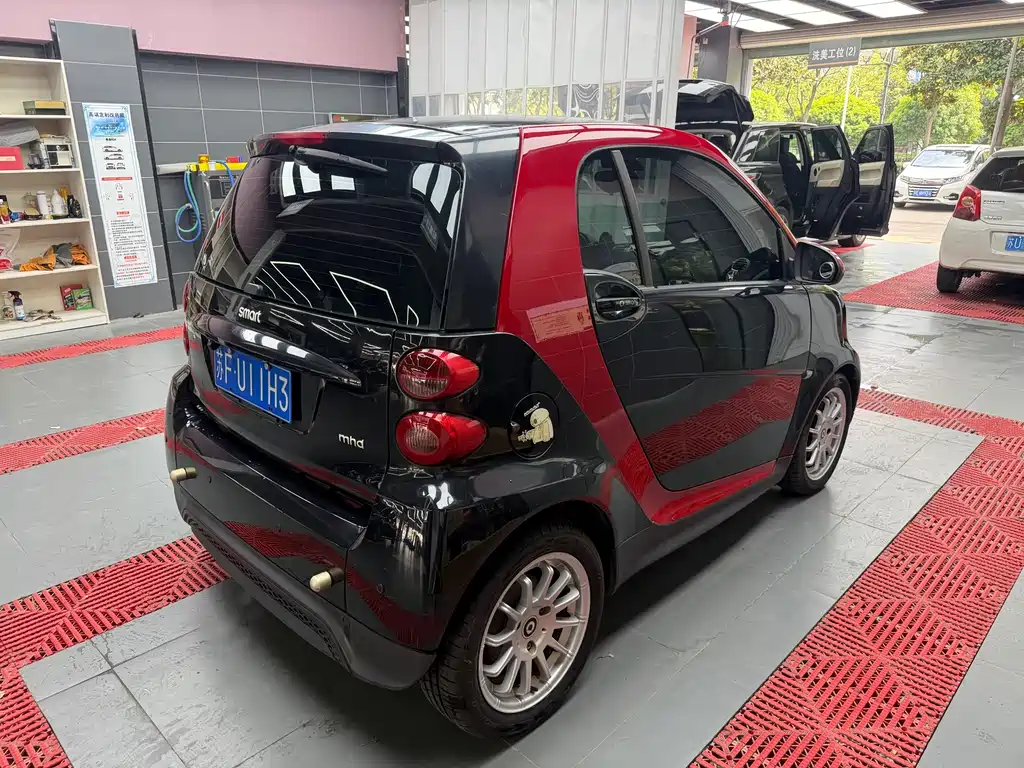 smart fortwo 1.0 MHD Hardtop New Year Special Edition