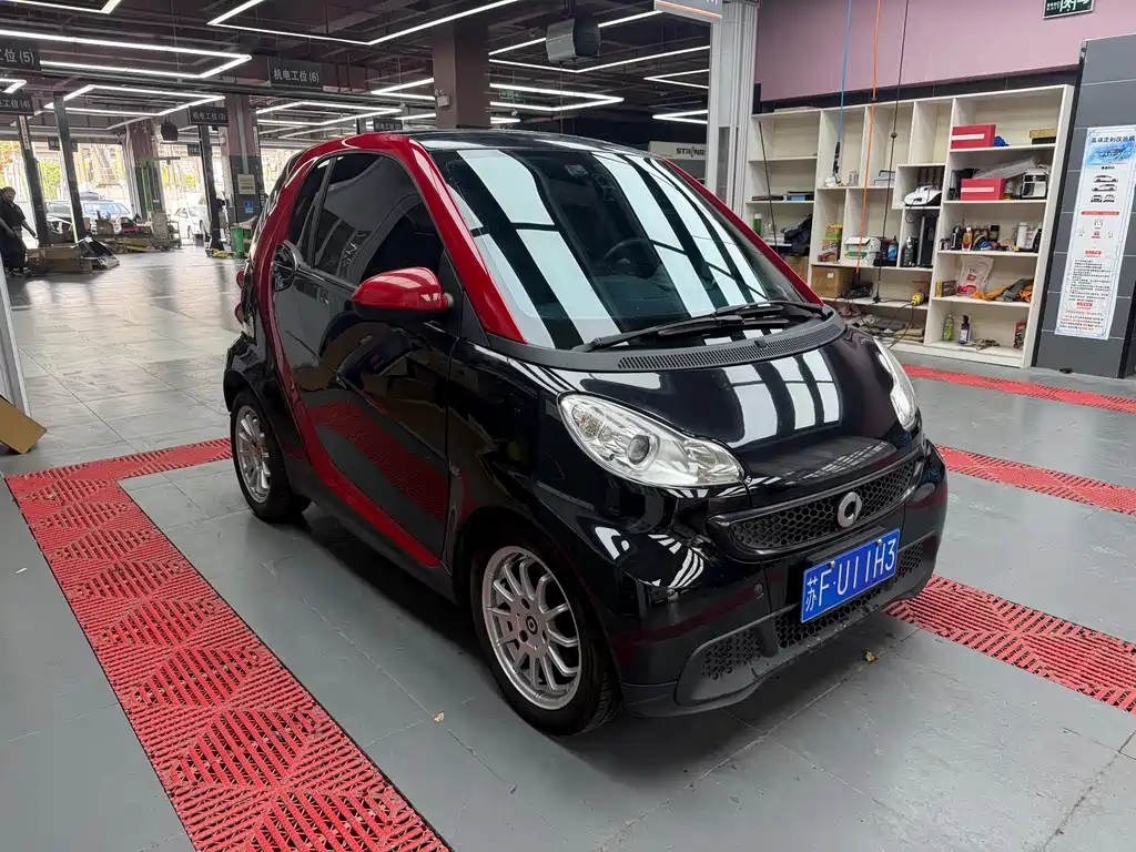 smart fortwo 1.0 MHD Hardtop New Year Special Edition