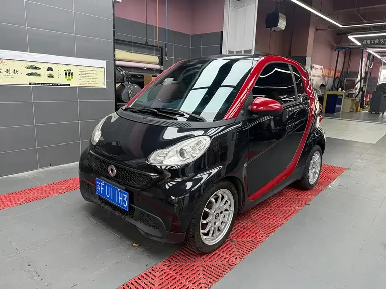 smart fortwo 1.0 MHD Hardtop New Year Special Edition