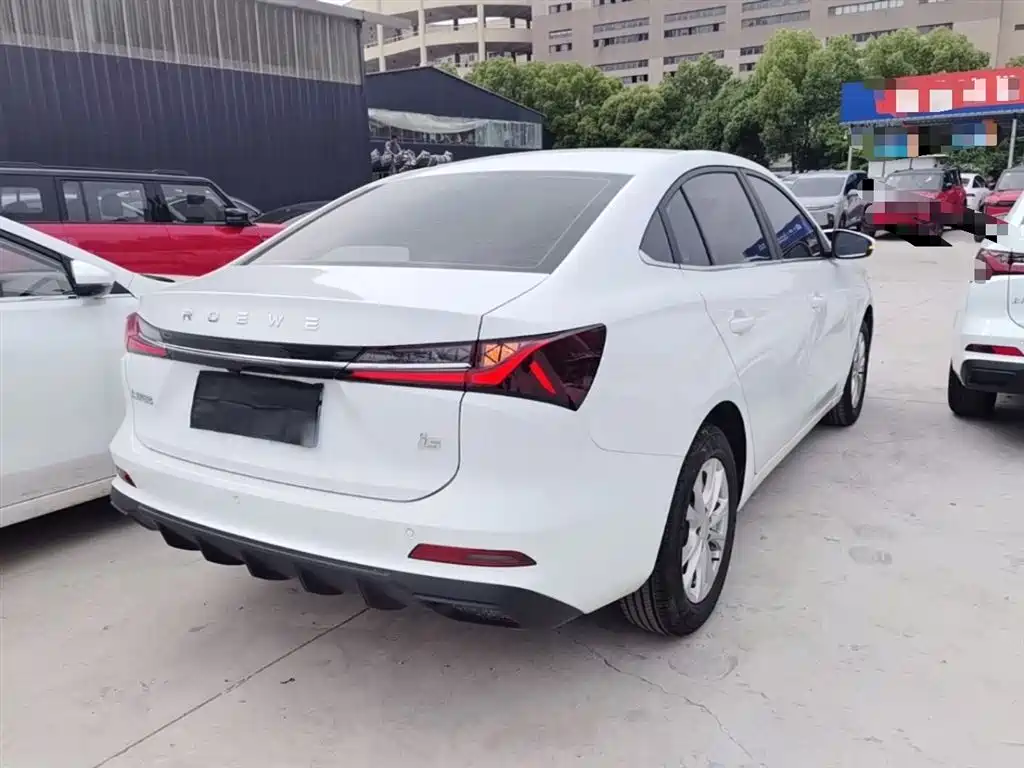 Roewe i5 1.5 L CVT Luxury
