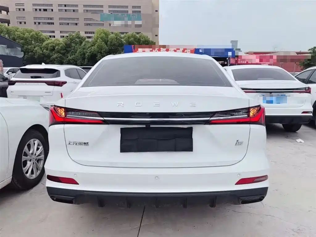 Roewe i5 1.5 L CVT Luxury