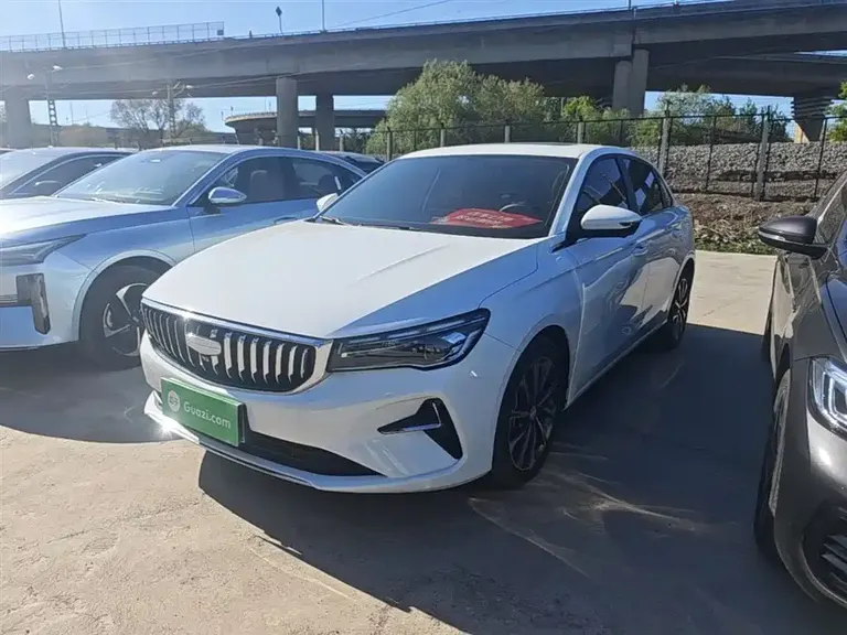 Geely Emgrand 4 th Gen 1.5 L CVT Flagship