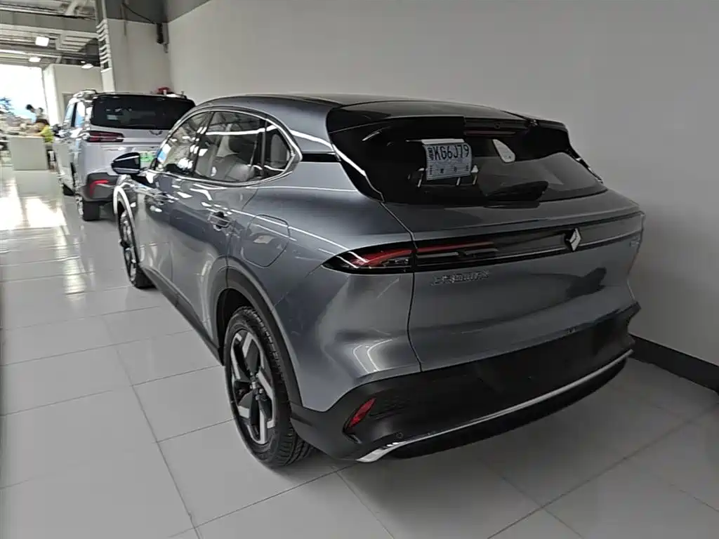 Baojun Yunhai 宝骏云海 2026款 140 km 插混标准版