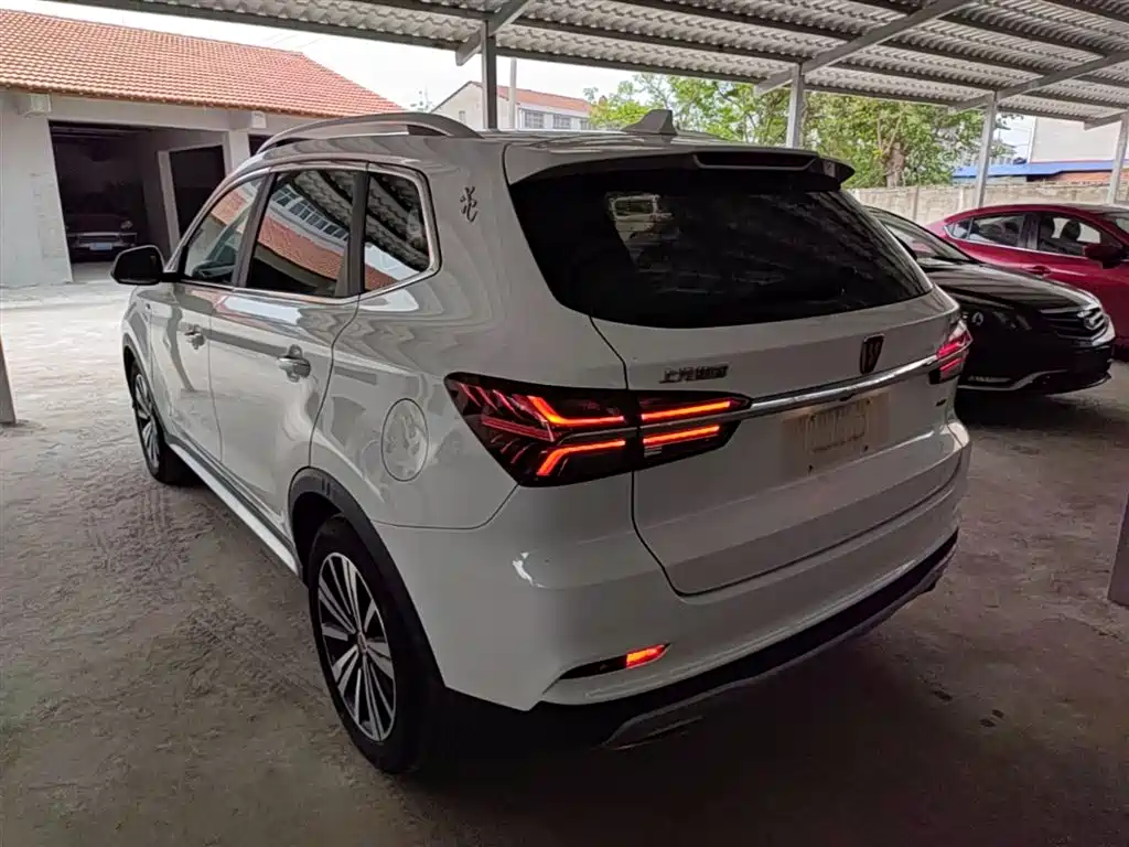 Roewe RX5 20 T Auto 4 G Connected Million