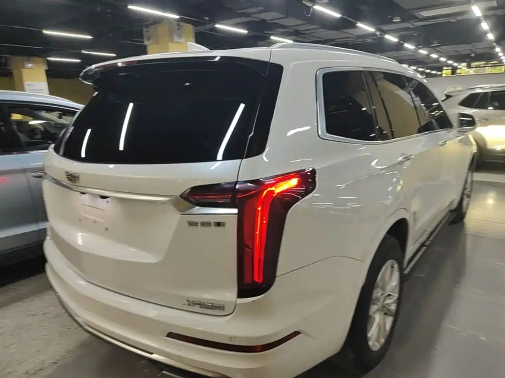 Cadillac XT6 28 T 7-seat 4 WD Style