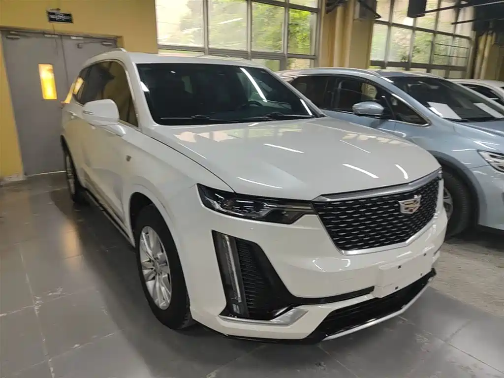 Cadillac XT6 28 T 7-seat 4 WD Style