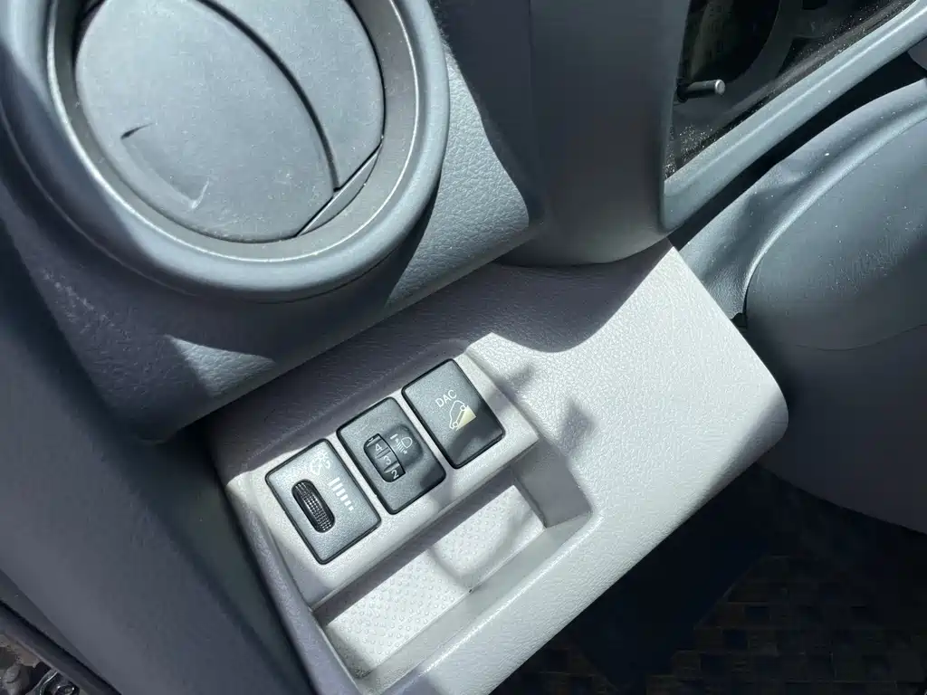 RAV4 2.0 L Auto Luxury