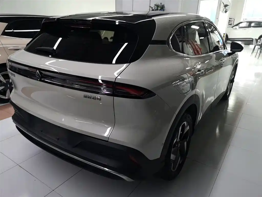 Baojun Yunhai 140 km PHEV