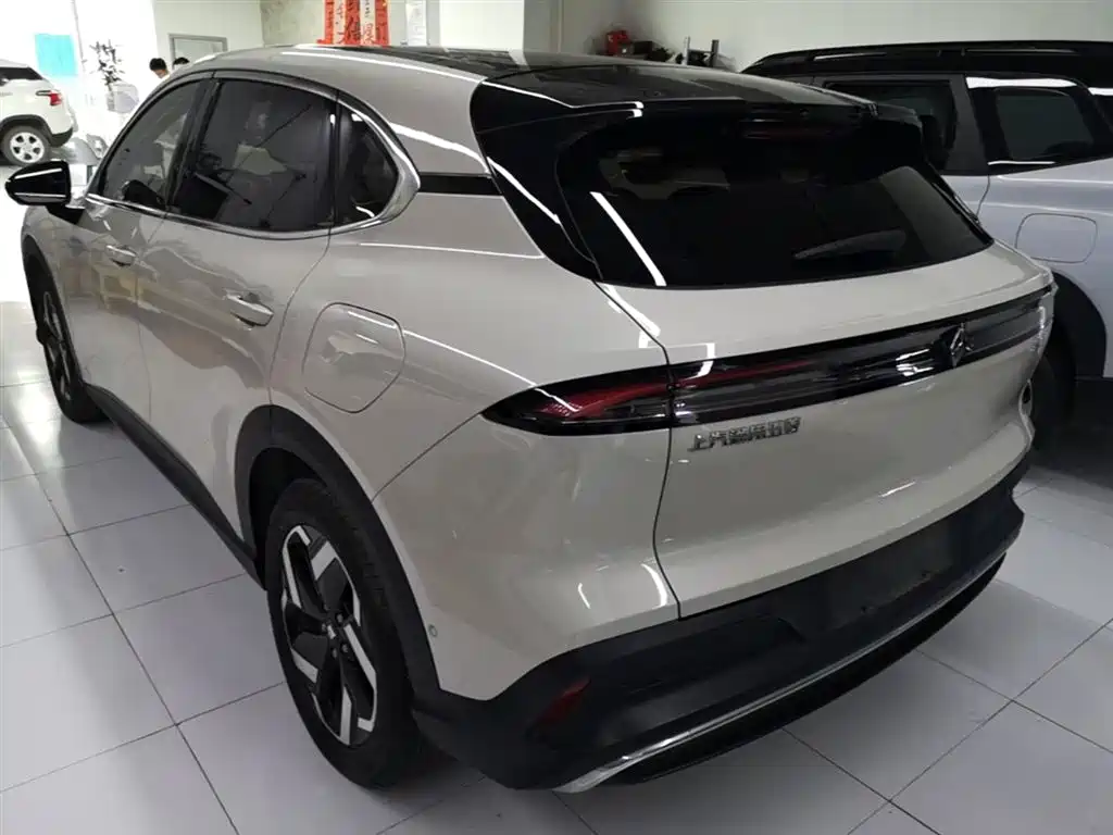 Baojun Yunhai 140 km PHEV