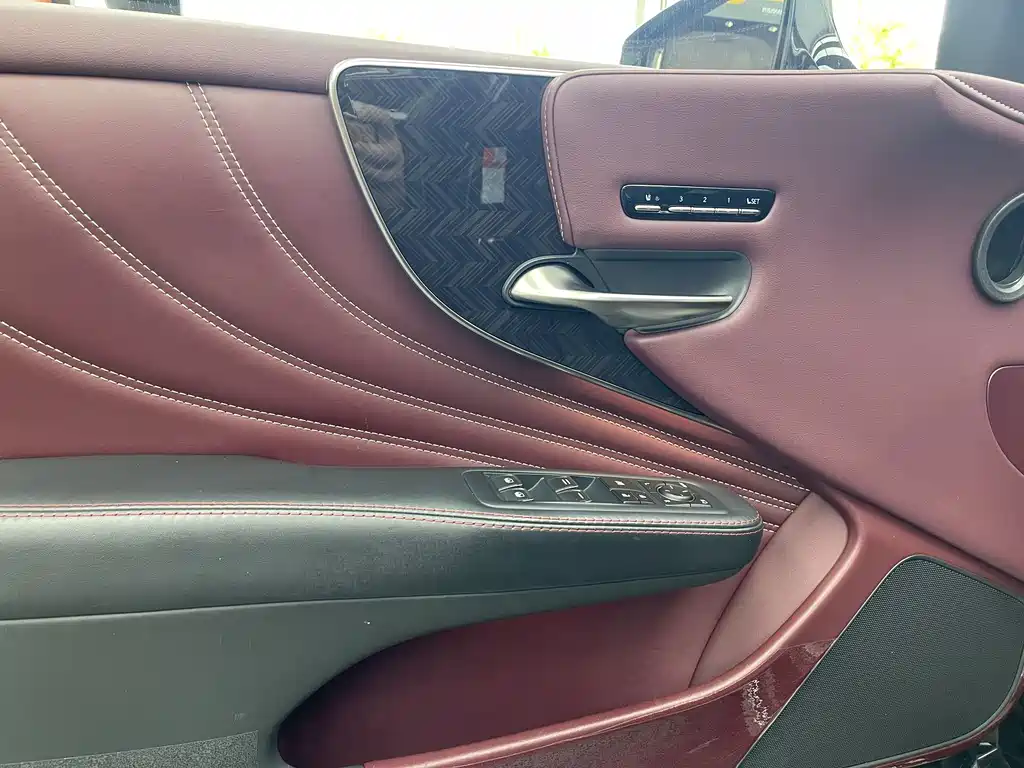 Lexus LS 500 h Executive CN-V
