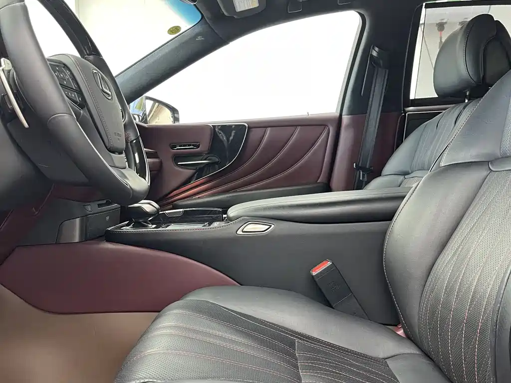 Lexus LS 500 h Executive CN-V