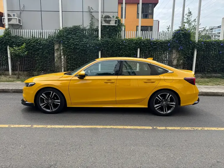 Honda Integra 240 TURBO CVT Premium
