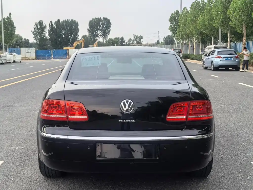 Phaeton 3.6 L V6 5-seat Extended Business
