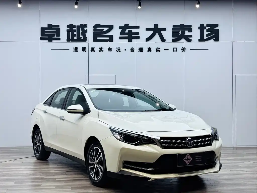 Venucia D60 启辰D60 2020款 1.6 L XL CVT悦享版