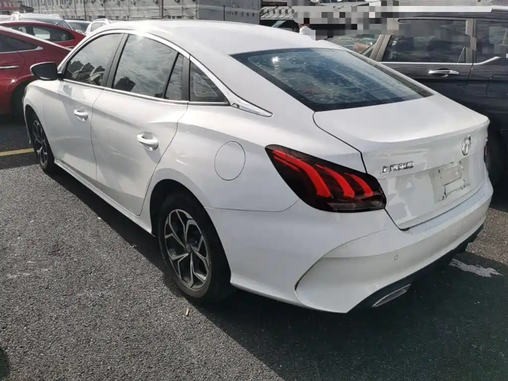 MG5 Facelift 180 DVVT CVT Youth Luxury
