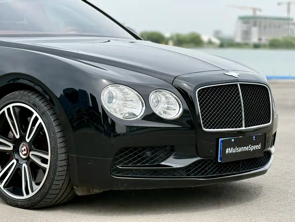 Flying Spur 4.0 T V8 S Standard