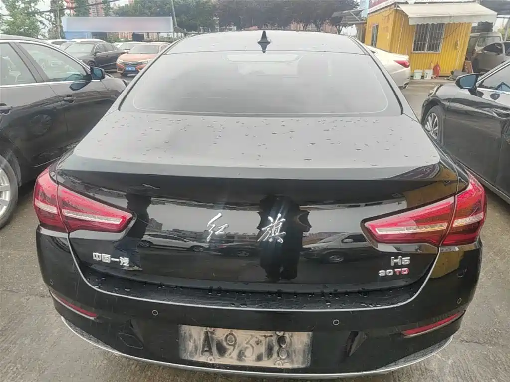 Hongqi H5 Classic Facelift 1.5 T DCT Flagship Charm