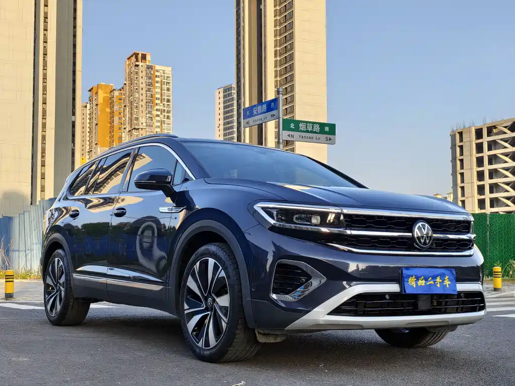 Talagon 揽境 2023款 380 TSI 四驱R-Line拓境版