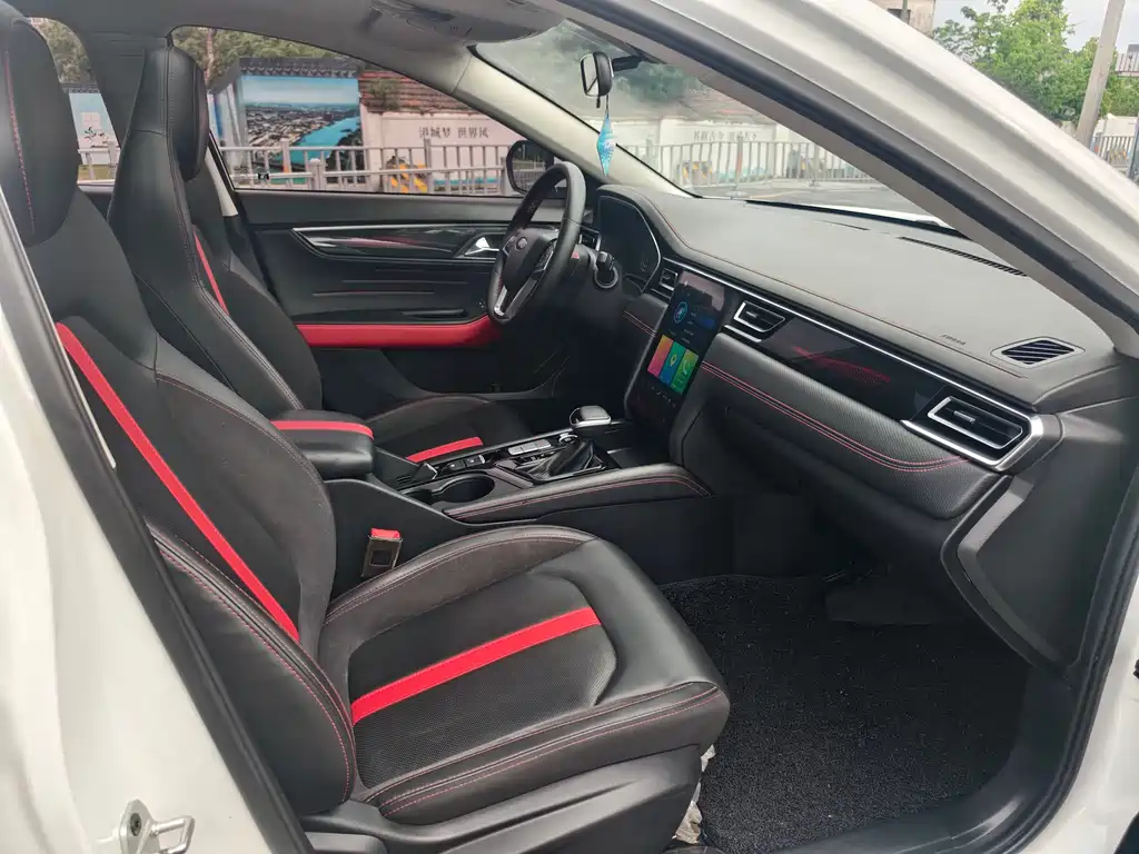 Sehol A5 1.5 T CVT Distinguished Connected