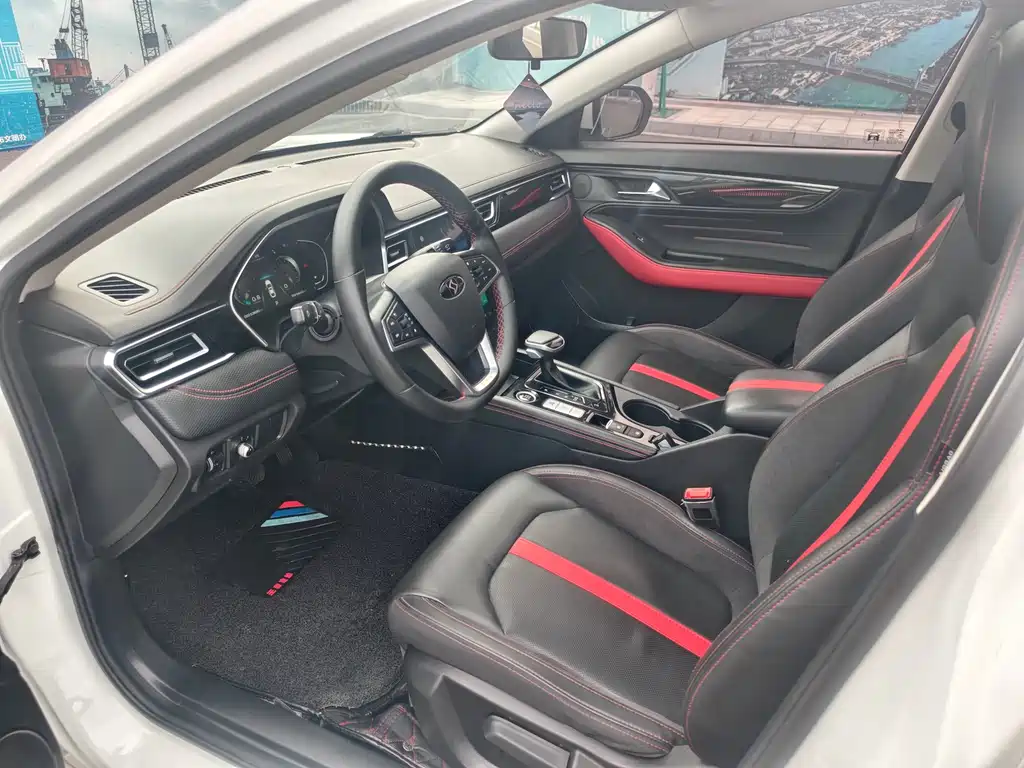 Sehol A5 1.5 T CVT Distinguished Connected