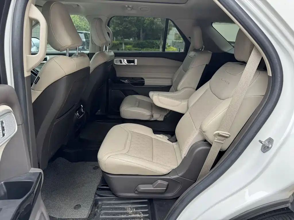Explorer EcoBoost 285 4 WD Platinum 6-seat