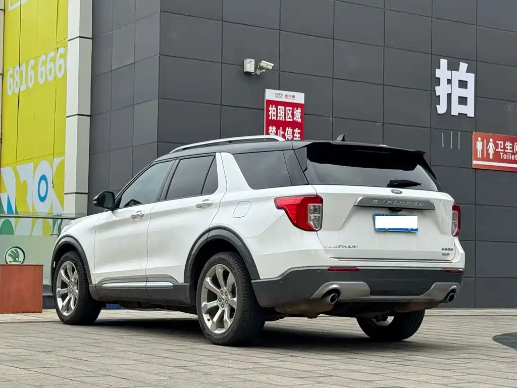 Explorer EcoBoost 285 4 WD Platinum 6-seat