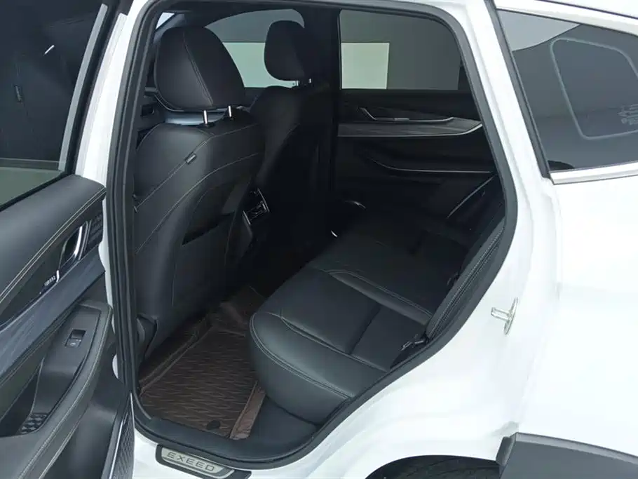 Exeed Zhuifeng 1.6 T DCT Ride Wind