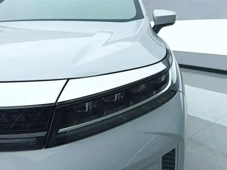 Exeed Zhuifeng 1.6 T DCT Ride Wind